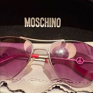 Love Moschino sunglasses minor wear